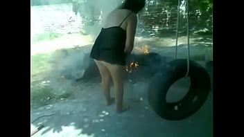 Preview 1 of Twi Fuck - fabiana en el patio