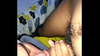 Preview 4 of Rape Ebony Porn - Me la chupa de rodillas