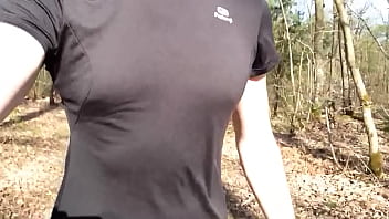Preview 1 of Gut Esx - un petit footing en for&ecirc_t.
