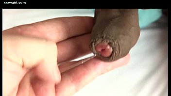 Preview 1 of Bathing Nangi Girls Video - Teen ebony shemale tasting hard shaft