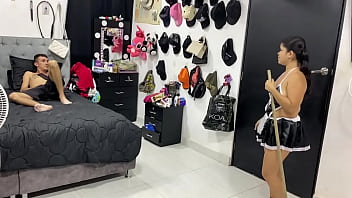 Preview 1 of Maliyka Arora - ella me encuentra masturbandome  y follo a mi empleada domestica cuando mi esposa no esta en casa
