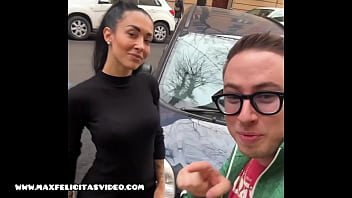 Preview 1 of White Grill Sex - SILVIA PRESLAR ITALIANA E BOLOGNESE FA UN POMPINO IN AUTO A MAX FELICITAS