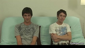 Preview 3 of Xnx Drezzer Viofos - Two sexy gay dudes suck stiff rod gay boys