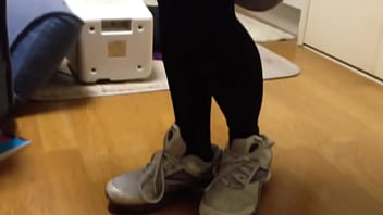 Preview 1 of Oil Masaj Sexy Videos - 【fetish】Melonpan food crush  Reebok Sneaker