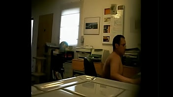Preview 1 of College Pornparty - Wank to constuction worker