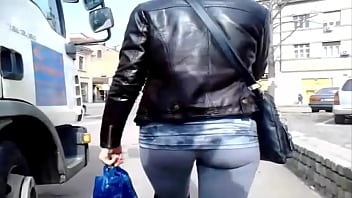 Preview 4 of Grannie Sue - Sexy in yoga pants on sstreet