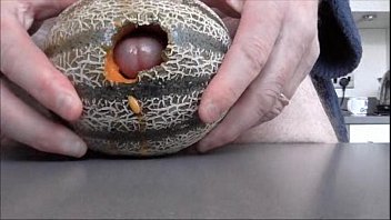 Preview 3 of Belcad Xxxx Vidio - Fucking a Melon