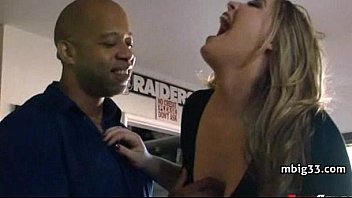 Preview 2 of Ngintip Cewek Jepang Mandi - Oiled up hottie fucks a big black cock