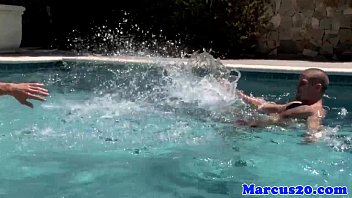 Preview 1 of Prova Er Sex Video - Gaybait pornstar gets cut cock sucked
