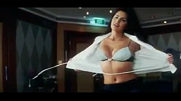 Preview 1 of Anak Mesum Di Warnet - katrina kaif sexy hot video  www---bcnmovies--- c o m