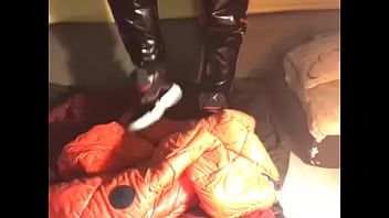Preview 1 of Kamkuta Com - Błyszczący komplet cum jacket