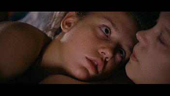 Preview 3 of B Vids - Ad&egrave_le Exarchopoulos nude in La vide d&#039_Ad&egrave_le part6