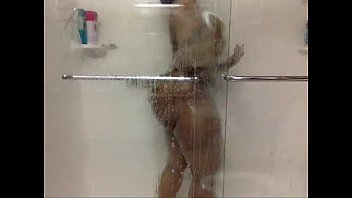 Preview 2 of Bokep Kerdil Vs Mom - Blackwoman ebony Cherokee d ass  bathroom - damn fucking sexy