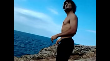 Preview 1 of Fucklng Machines - Pauzudo Mijando na Praia