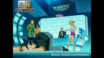 Preview 1 of Expopublic Com - Totally Spies Porn - Beach bitch Clover