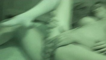 Preview 4 of Xxx Vedio Indian - Loirinha numa DP noturna