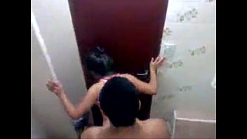 Preview 1 of Hot Tichersh - mulher traindo o marido