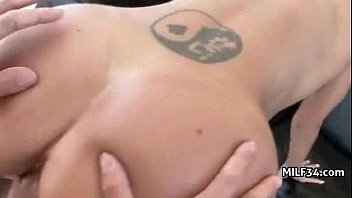 Preview 1 of 15 Yars Boy Rap - Seriously sexy mom cums hard