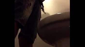 Preview 1 of Young Nude Beach Voyeur Russian - Suc cu trong toilet vincom.MOV