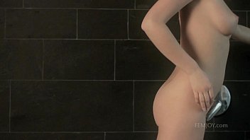 Preview 1 of Kivi Igry Onlayn Besplatno - Her breasts are a work of art