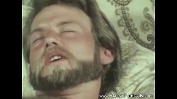 Preview 3 of Sunny Linoe Sex - Vintage Porn Has Great Memories