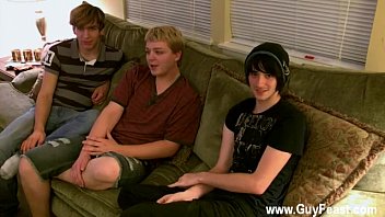Preview 1 of Findbig Tits Teens - Gay sex It turns into a complete 3some suckfest as they all trade