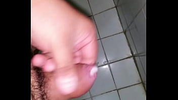 Preview 4 of Putaria No Quartel Do Exercito - Paja en el ba&ntilde_o