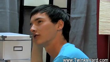 Preview 1 of Alman Milf - Twinks XXX After these 2 deep-throat each other&#039_s dicks,  Noah leans