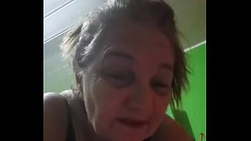 Preview 1 of Son Rapes Amazing Gilf - Coroa safada grava video para marido distante - PESSOAL