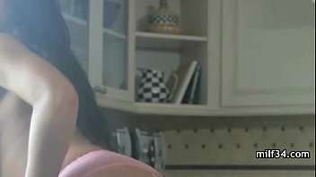 Preview 2 of Boyas Xxx Boyas - sexy mom