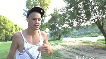 Preview 1 of Brianna Ray Holli Brook - 18 Skater Boy Gets Handjob