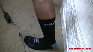 Preview 4 of Lesbie Sampai Muncrat - Tatted Latin thug fucking his tight thug bottoms asshole