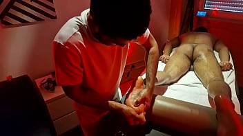 Preview 2 of Pornsin - 191 - Ensinando o @looludo a aplicar a massagem  Libido no indiano