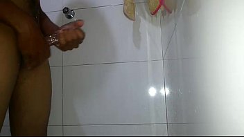 Preview 1 of Cut Insaid - Alongando o penis