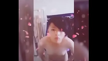 Preview 2 of Disturbing Kid - Trang Be