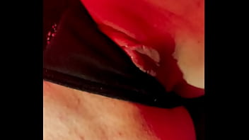Preview 2 of Lara Cam - N&aacute_dhern&aacute_ mlad&aacute_ žena moc r&aacute_da stř&iacute_kat squirtem.