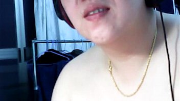 Preview 4 of Sleeping Sex Open - skype2014-04-02 12-24-53