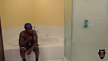 Preview 1 of New Ethio Porn - Rome Major Nails Curvy Redhead Amerie&#039_s Wet Pussy During The Shower!