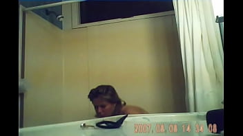 Preview 3 of Delhi G - 10.16.2011 Melissa Takes a Bath(a)