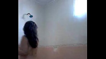 Preview 1 of Sey Maam - mi putita se ducha para mi