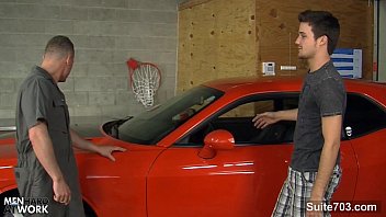 Preview 1 of Pakistani Moti Ladies - Sexy gay mechanic gets fucked in the garage