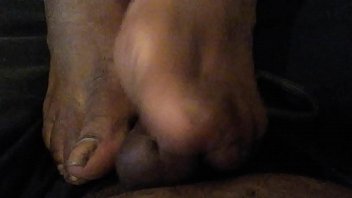 Preview 1 of Porn Parchen - Goddess Alisha first foot job and cum on toes