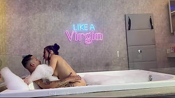 Preview 1 of Aasvareya Raay Sex Videos - Confira no nosso Canal RED essa foda na Hidro com a Gostosa da Teh angel venha assistir completo