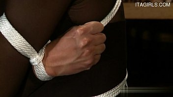 Preview 1 of Dukan Dar - Glamour pussy b. orgasm