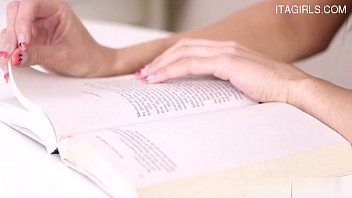Preview 1 of Poesy - Young amateur hardfuck