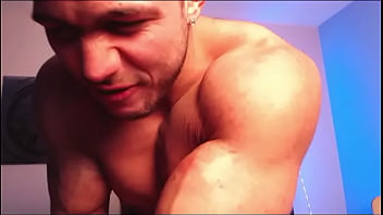 Preview 3 of Hawaiin Star - Double Biceps Domination