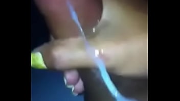 Preview 4 of Mom Lets Tit Fall Out - Travesti Carla Brasil batendo uma e gozando