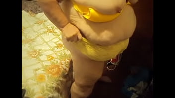 Preview 2 of Russain Mom - pics vids 114 026.AVI