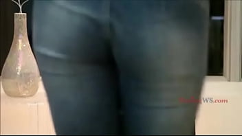 Preview 1 of Go To Teen - Erika Peruana big ass