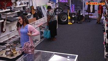 Preview 1 of Xxxv Aunt - Sexy chick exchanged her pussy for money at the pawnshop
